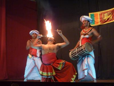 1620px-Kandyan_dance_7