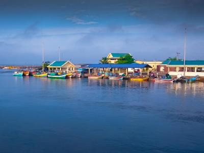 1920px-Beruwala_harbour_pms_2016_Kalutara